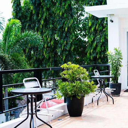 Be-Ing Suites Davao Exterior photo