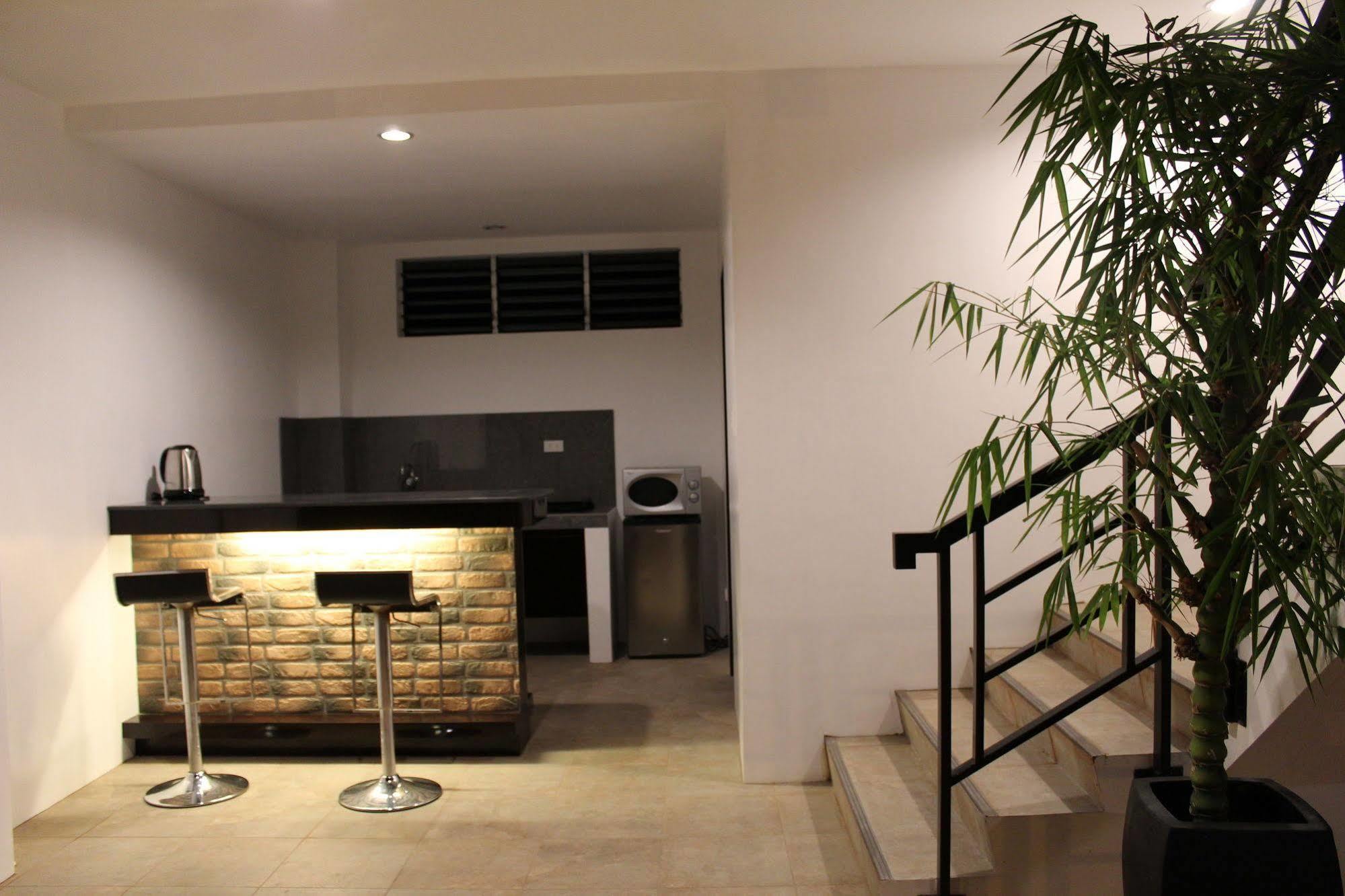 Be-Ing Suites Davao Exterior photo