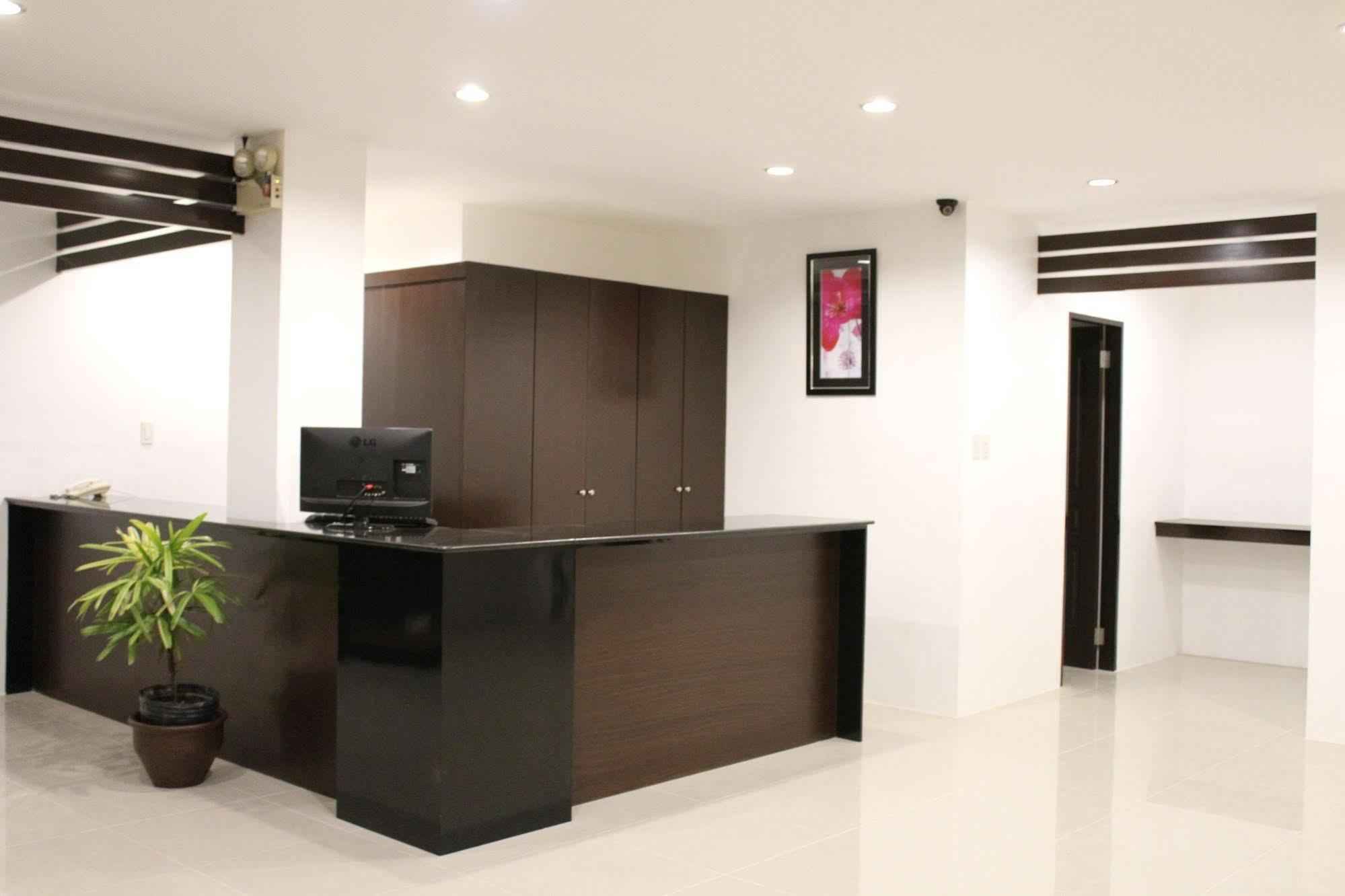 Be-Ing Suites Davao Exterior photo